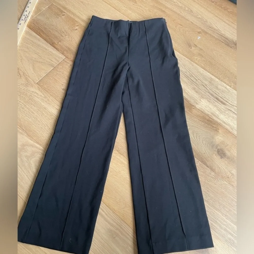 Ann Taylor wide leg dress pants 4